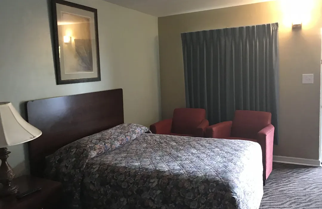 Immokalee Inn-1