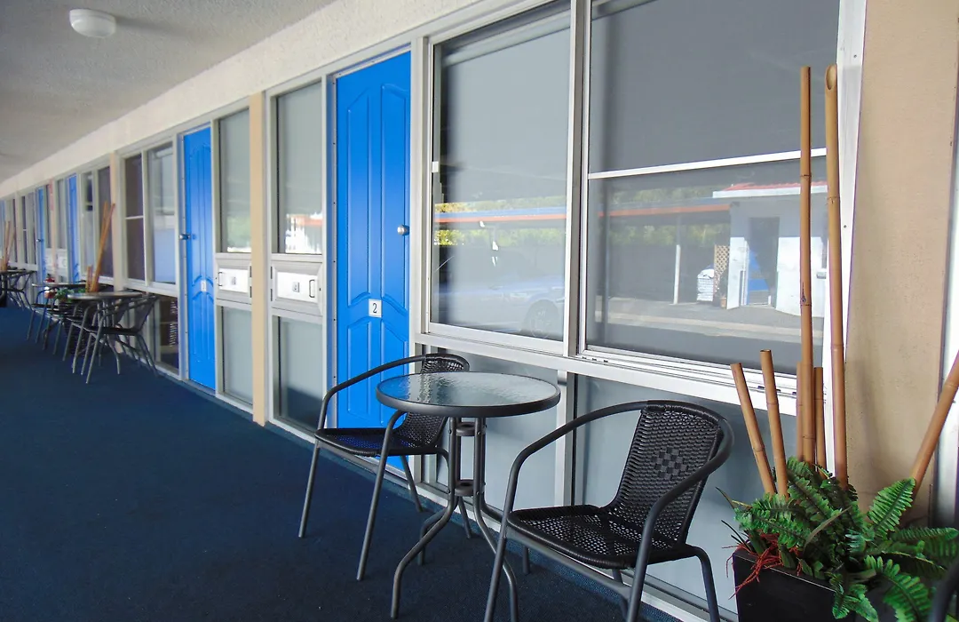 Rockhampton Court Motor Inn-1