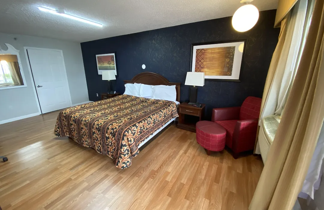 Royal Lodge-1