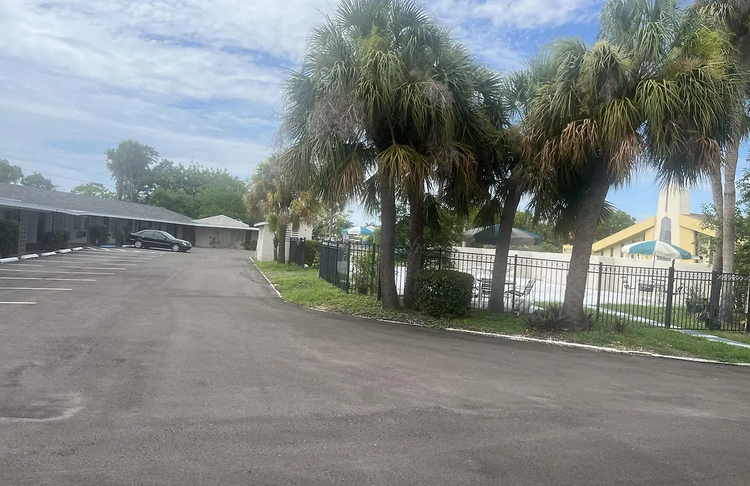 Flamingo Inn-1