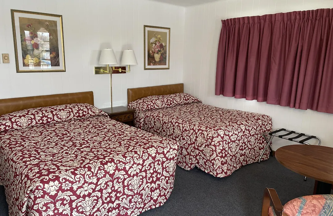 Colonial Motel-1
