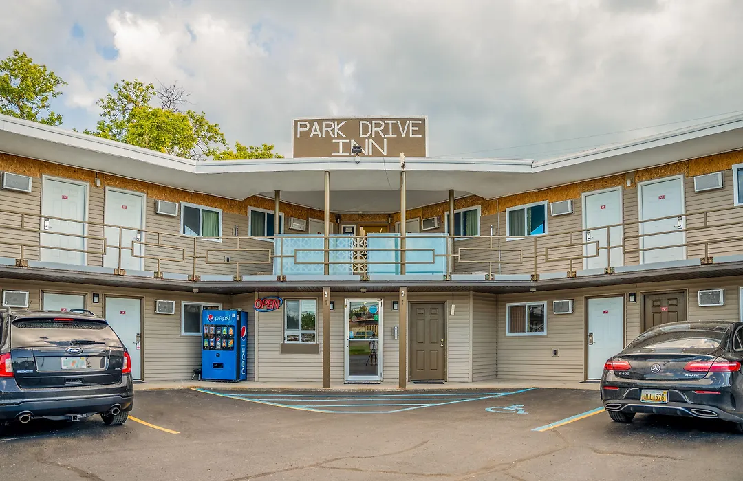 Park Drive Inn-1