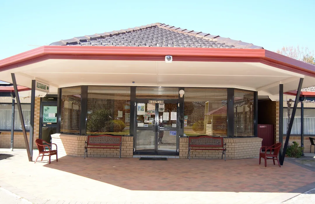Civic Motor Inn-1