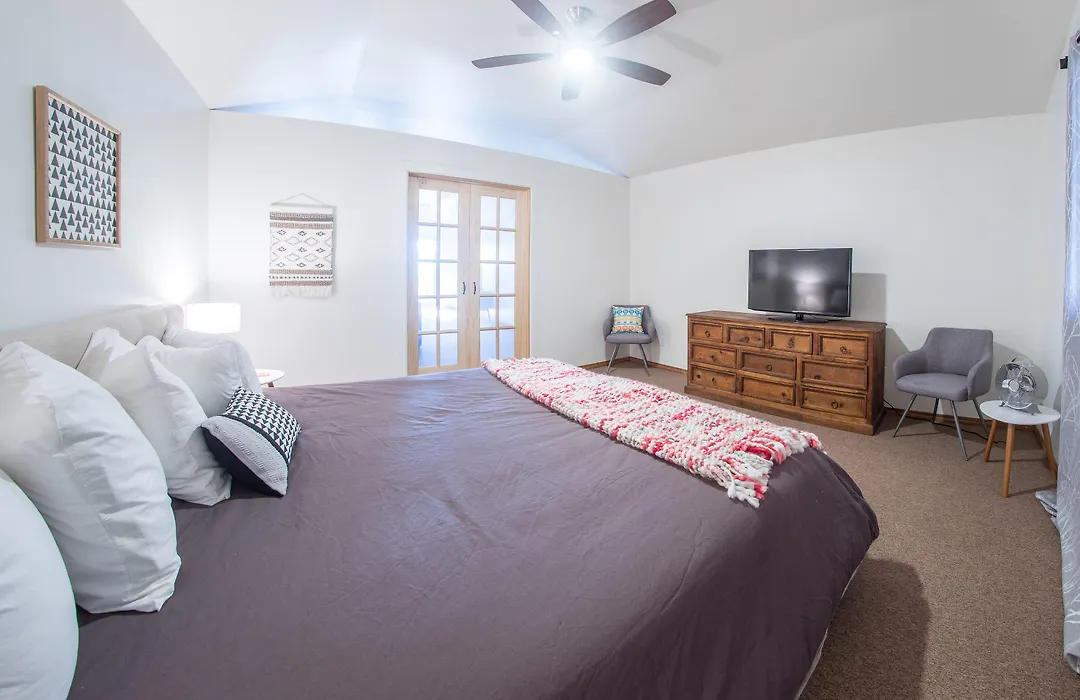 Monarch Motel-1