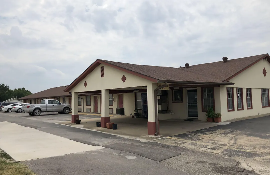 Rexdale Inn-1