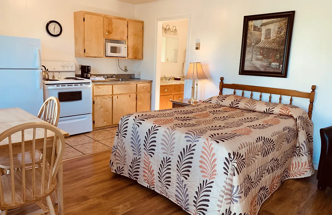 Fair Isle Motel-1