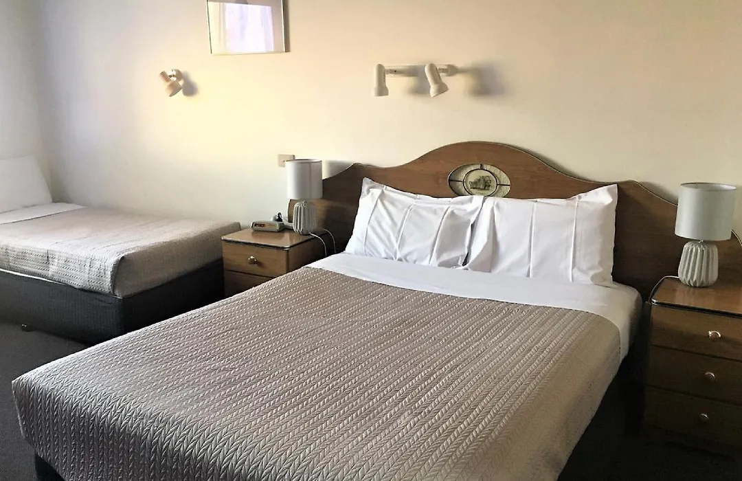 Shepparton Motor Inn Tudor House Motel-1