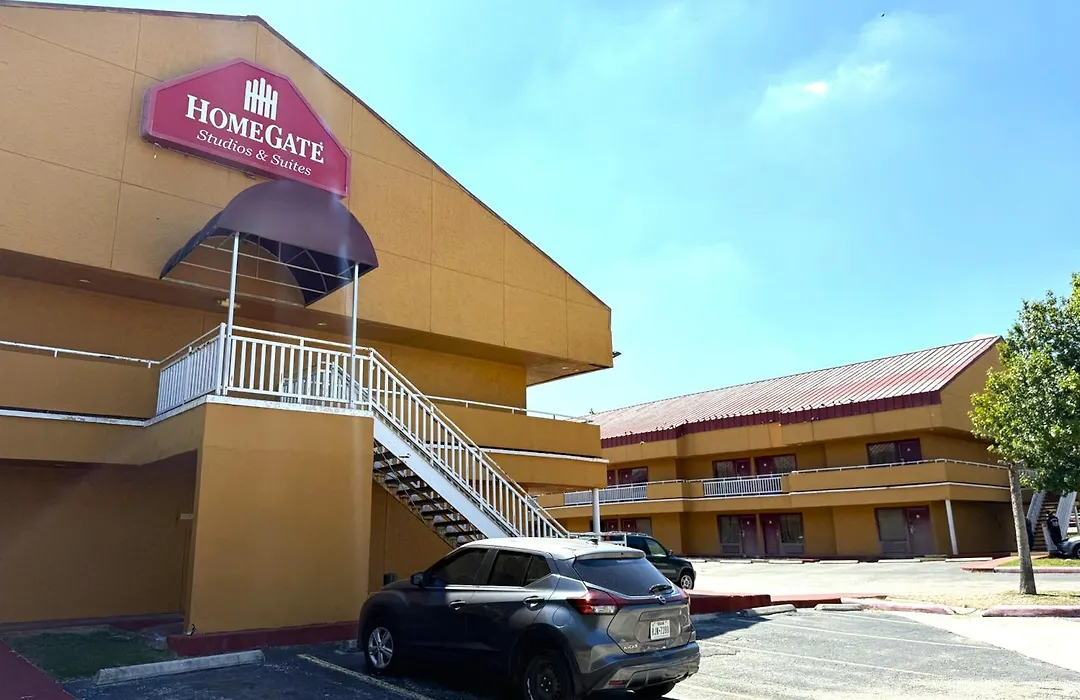 Homegate Studios & Suites San Antonio Medical Center-1