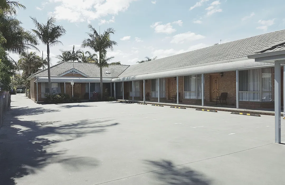 Coastal Waters Motor Inn-1