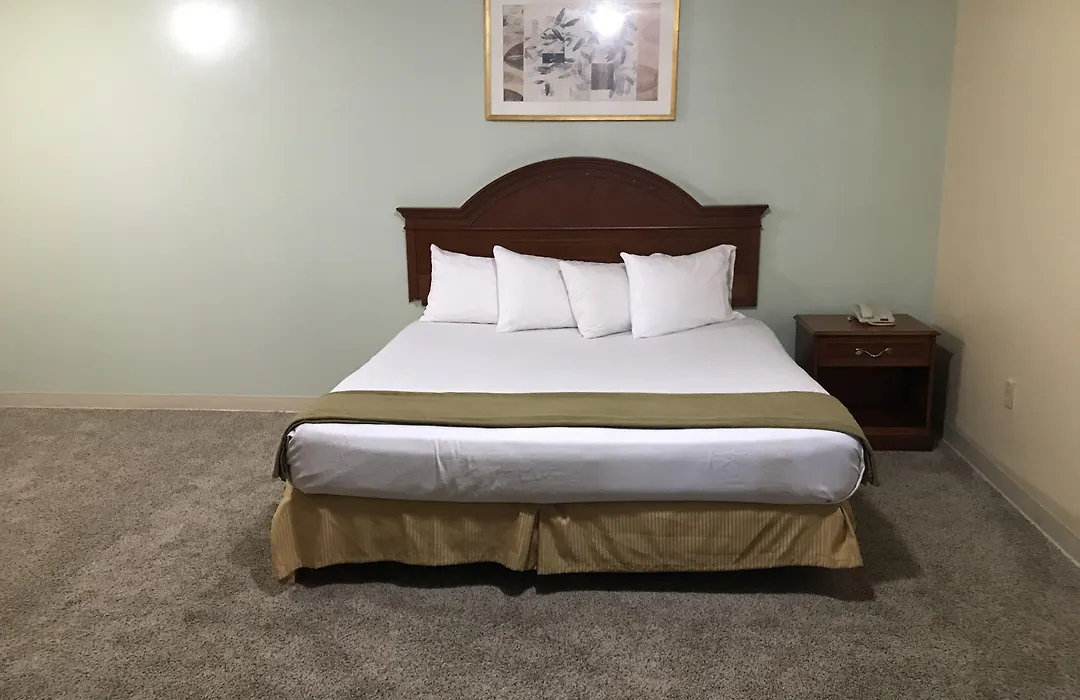 Amerivu Inn And Suites Wolcott-1
