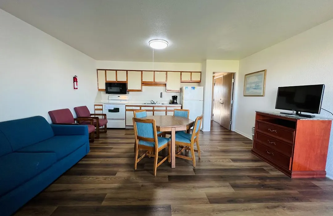 Mariner Inn And Suites-1