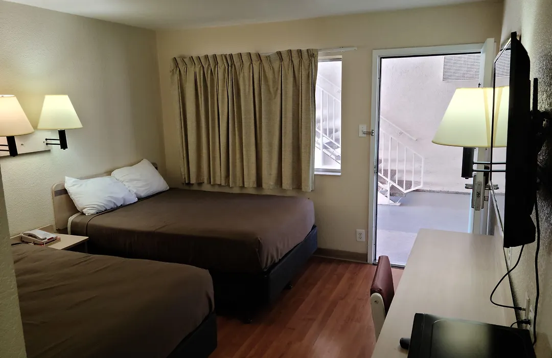 Motel 9 Las Cruces-1