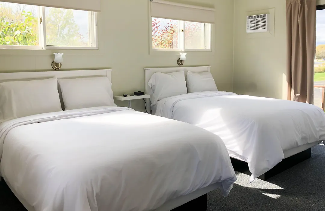 The River Hills Motel - Algoma, Wi - Near Door County-1