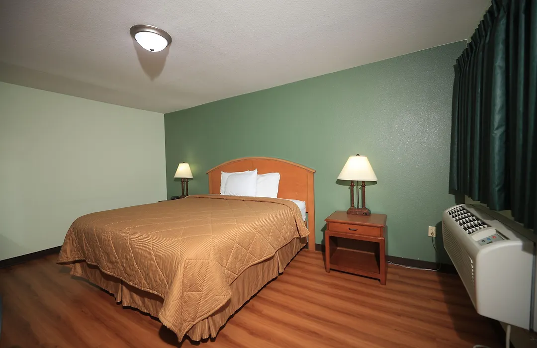 Texas Inn Waxahachie-1