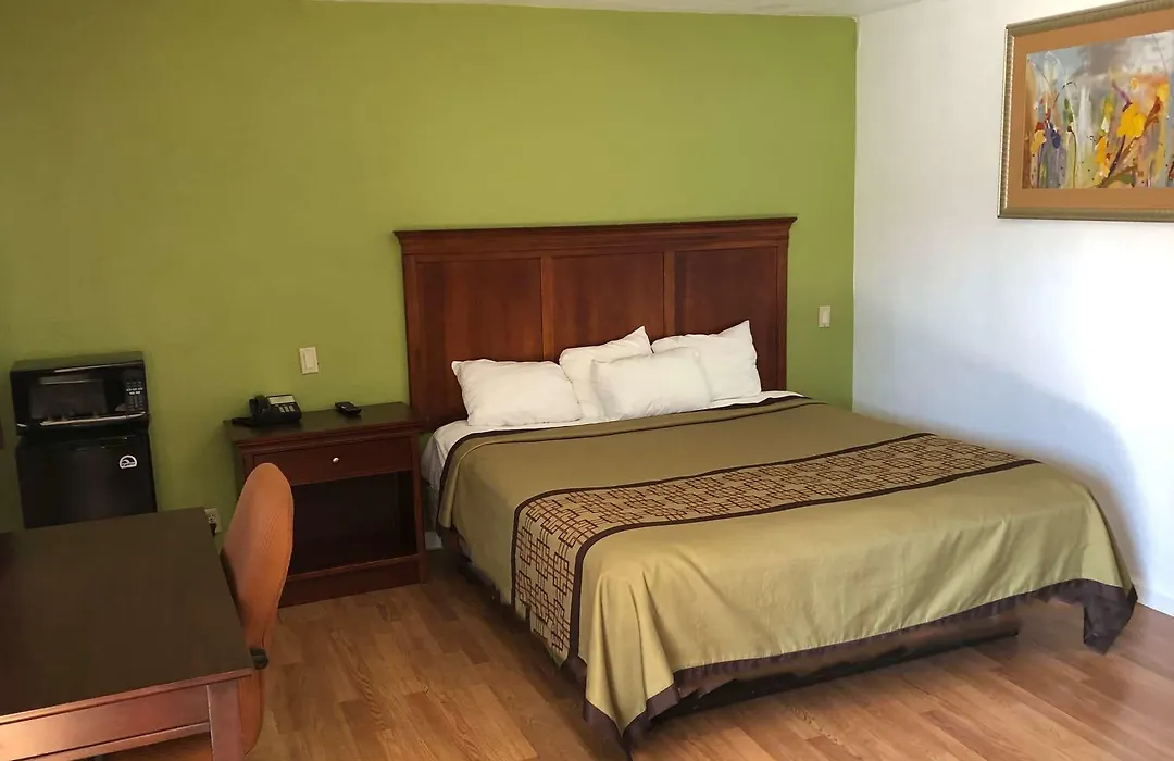Americas Best Value Inn Visalia-1