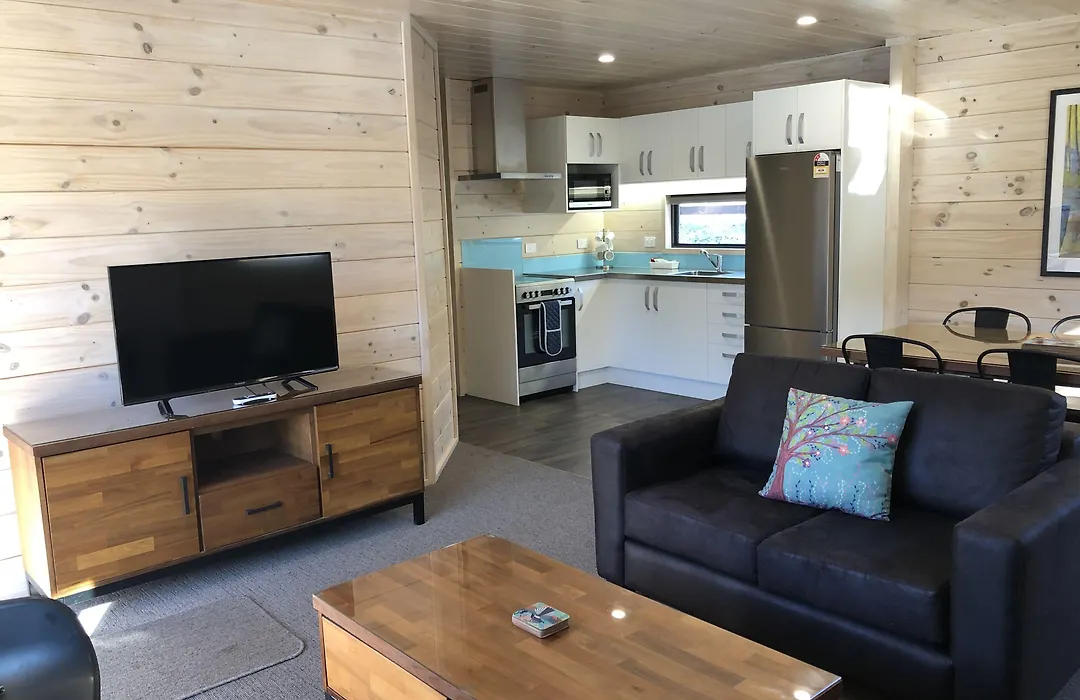 Lakes Edge Holiday Park-1
