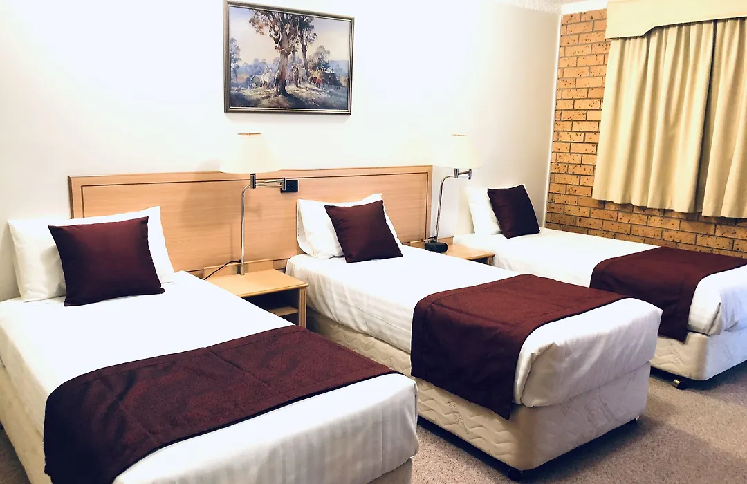 Overlander Motor Lodge-1