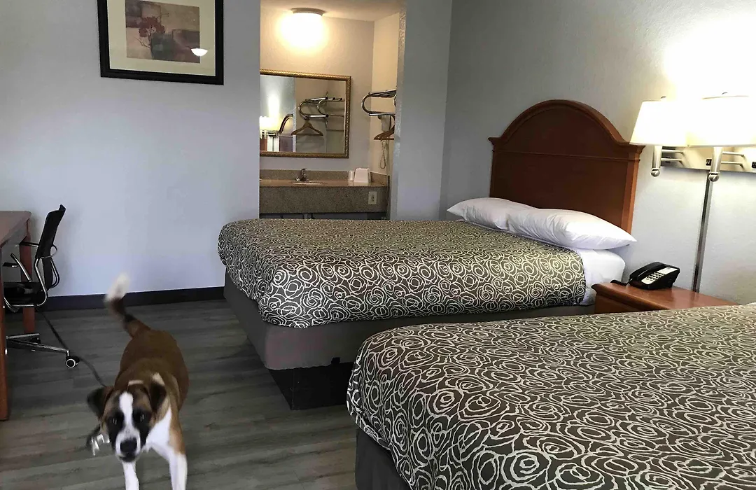 Walnut Inn - Checotah-1