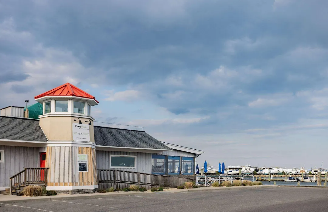 Super 8 By Wyndham Lindenhurst-1