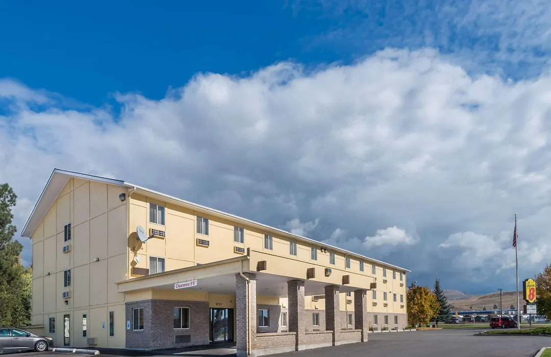 Super 8 By Wyndham Missoula/Reserve St.-1