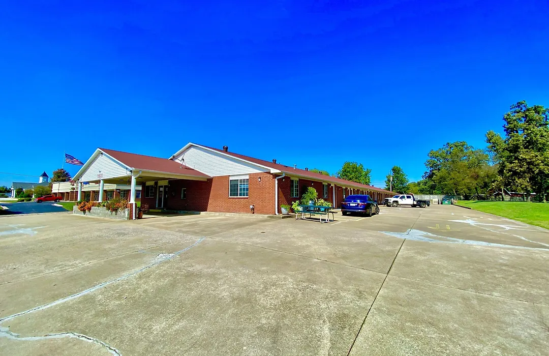 Razorback Inn-1