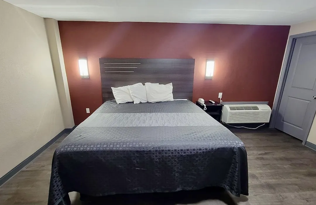 Budget Inn & Suites-1