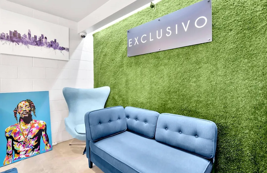 Exclusivo Inn And Suites-1