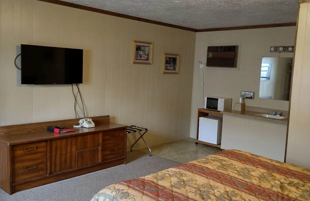 Budget Host 4U Motel-1