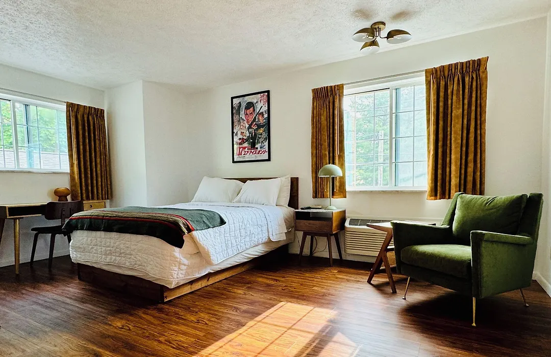 The Sierra Motel-1