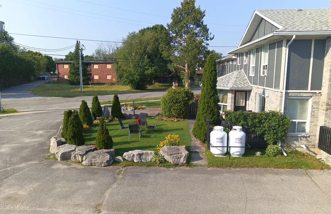 Princess Motel-1