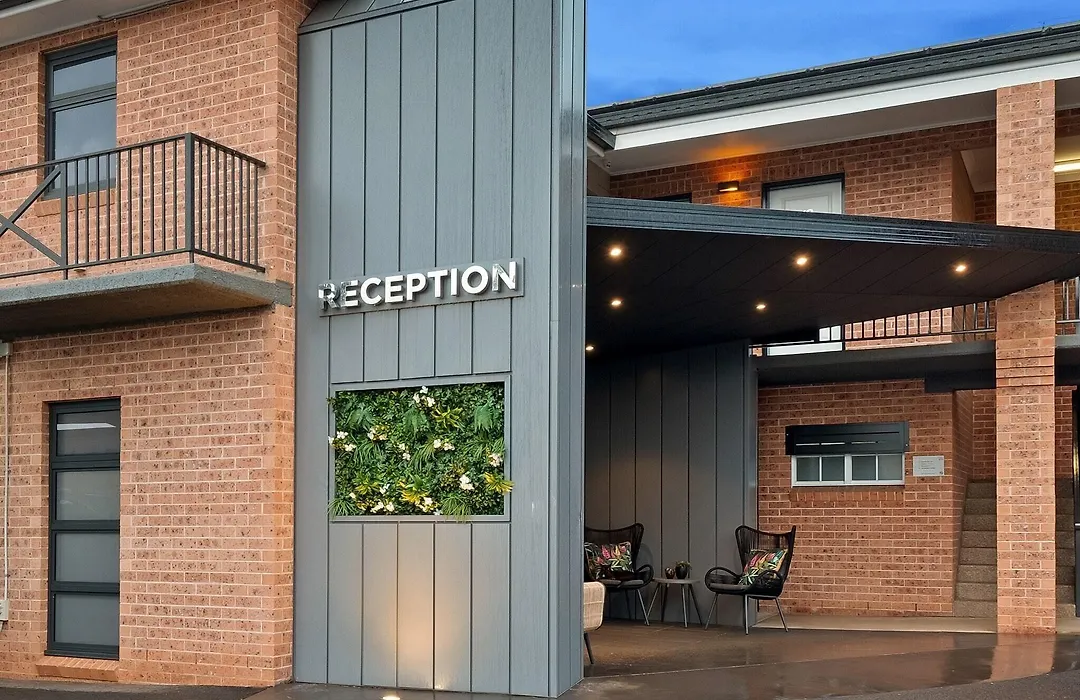 Bluegum Dubbo (Adults Only)-1