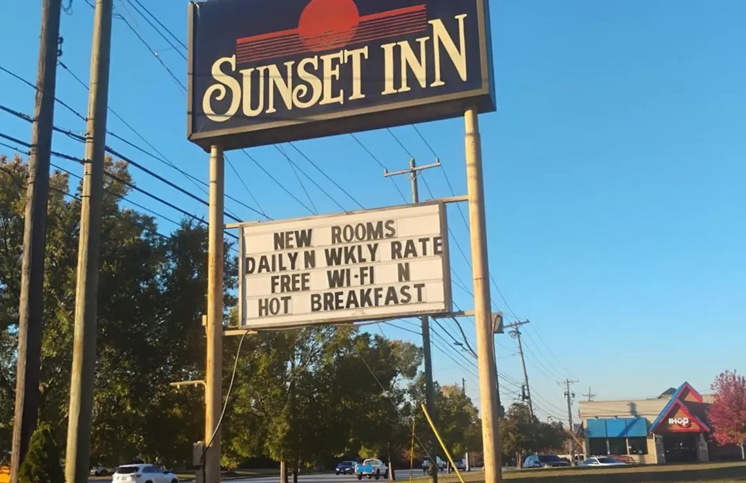 Sunsetinn-1