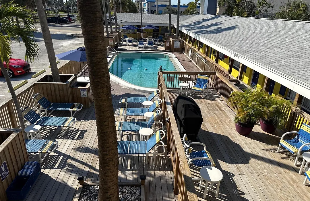 Barefoot Bay Resort Motel-1