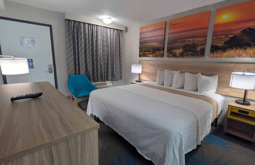 Days Inn By Wyndham Champaign/Urbana-1
