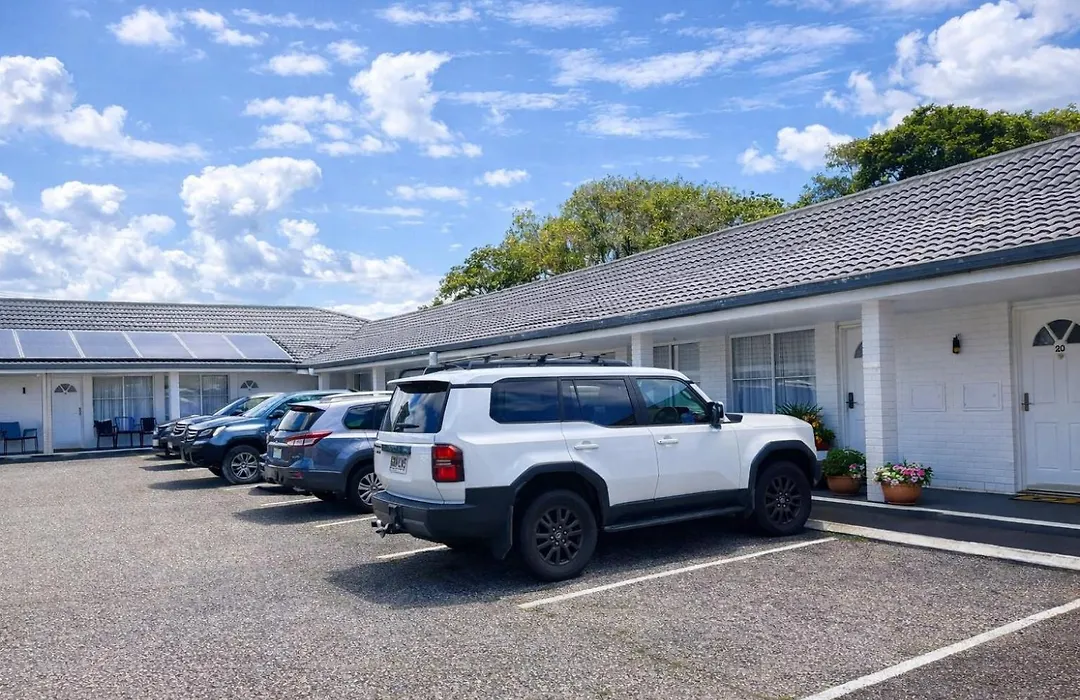 Cooks Endeavour Motor Inn - Near Beach & Gold Coast Airport-1
