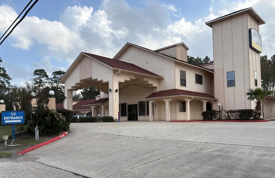 Regency Inn & Suites By Capital O Houston Iah Airport-1