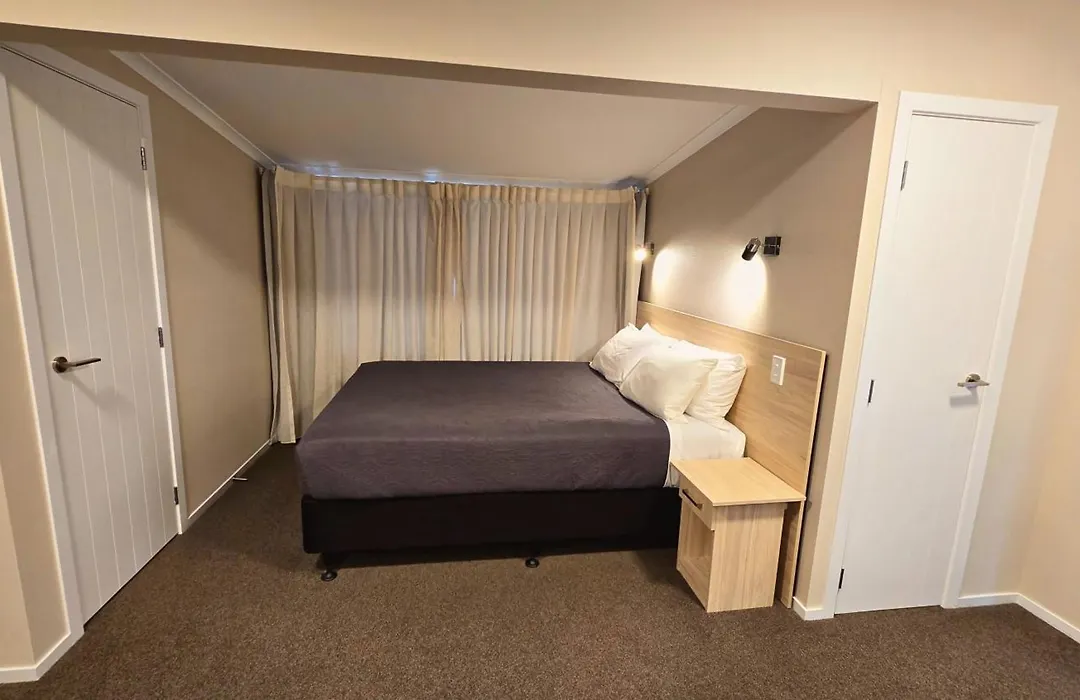 Carramar Motor Inn-1