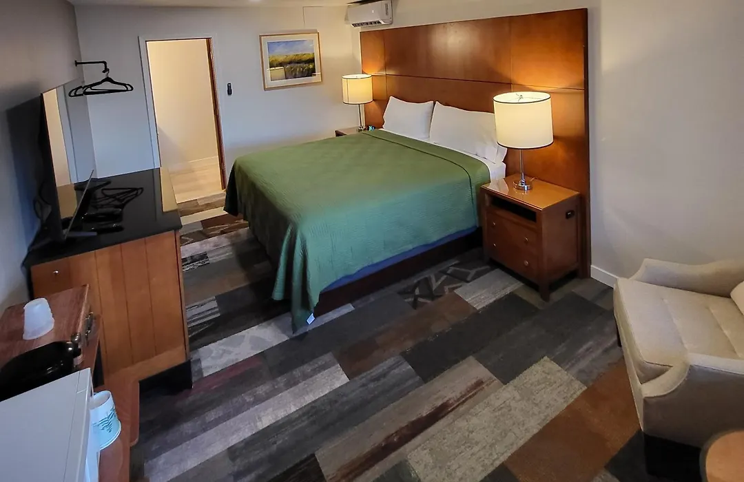 Shelton Inn-1