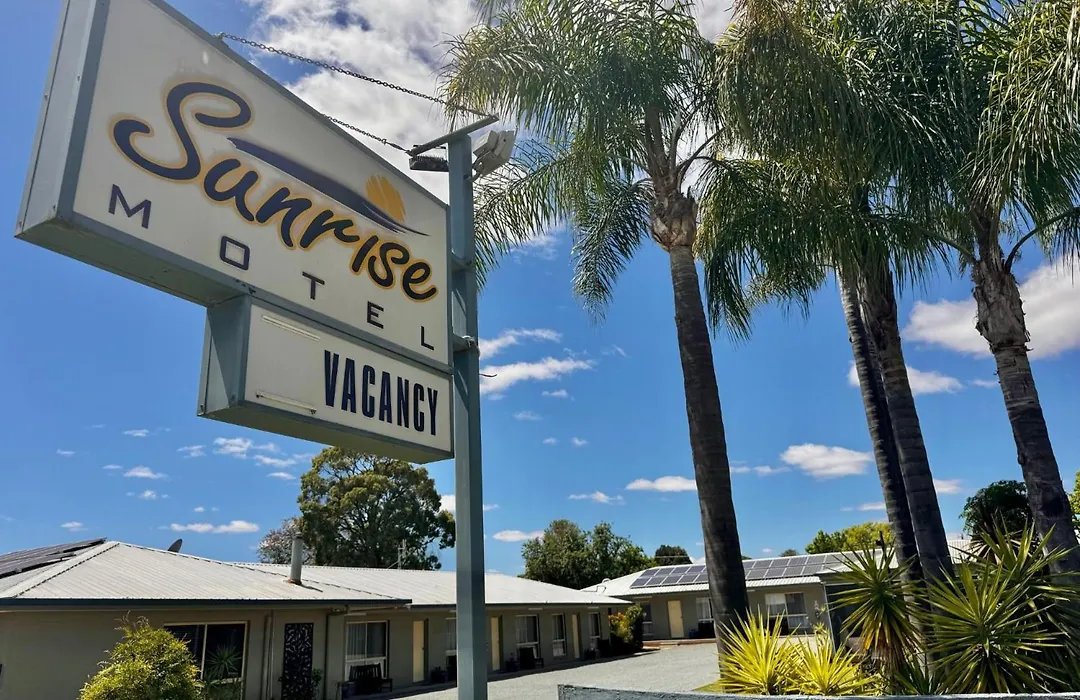 Sunrise Motel-1