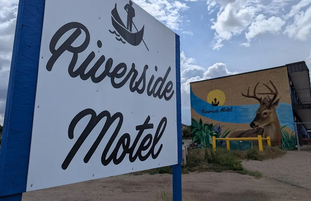 Riverside Motel And Suites-1