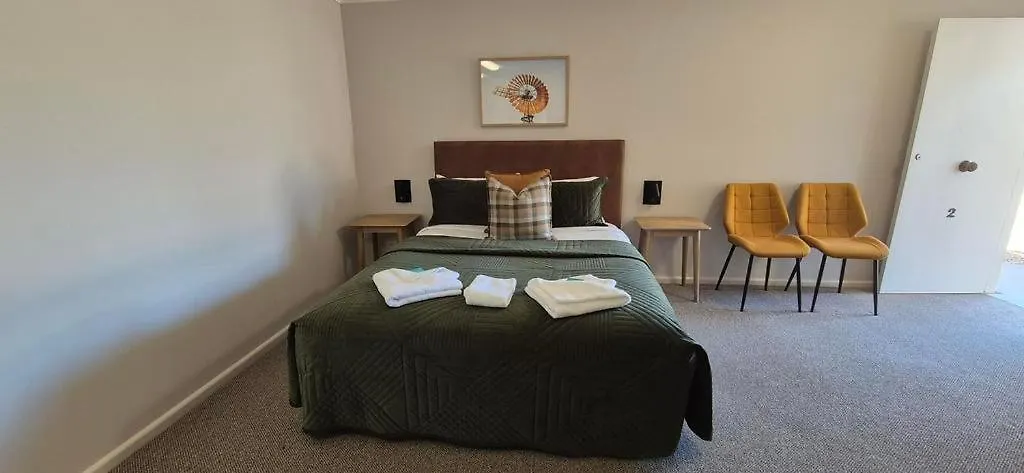 The Molong Motor Inn-1