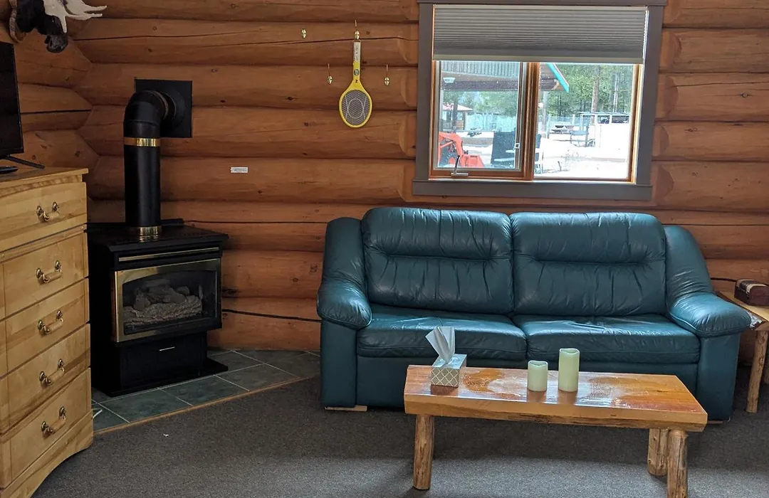 Twin Peaks Hotel Cabins-1