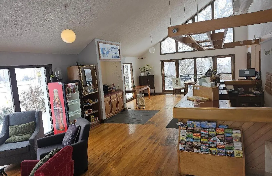Hawk'S Nest Lodge-1