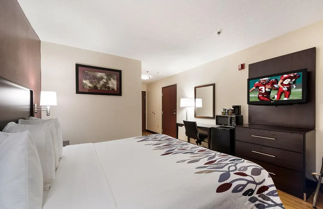Red Roof Inn Auburn-1