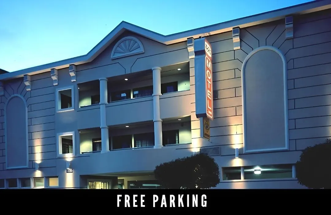 Nob Hill Motor Inn-1