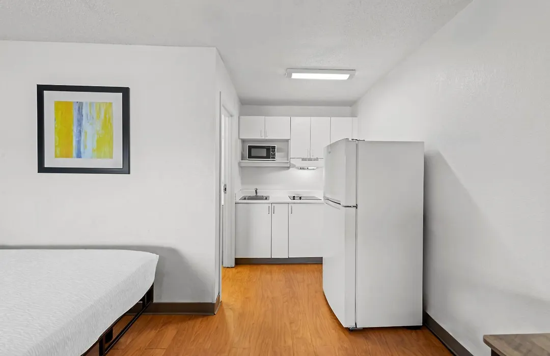 Birch Hill Suites Kansas City - Independence-1