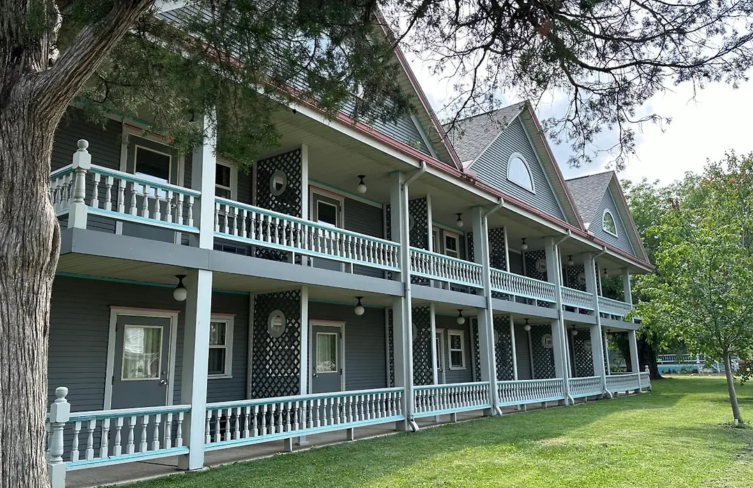 The Shelby Inn-1