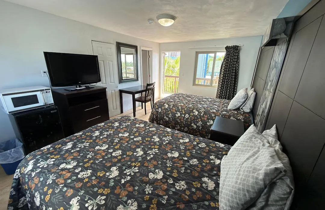 Driftwood Beach Motel-1