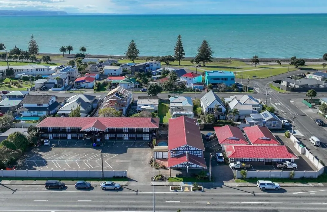 Albatross Motel-1