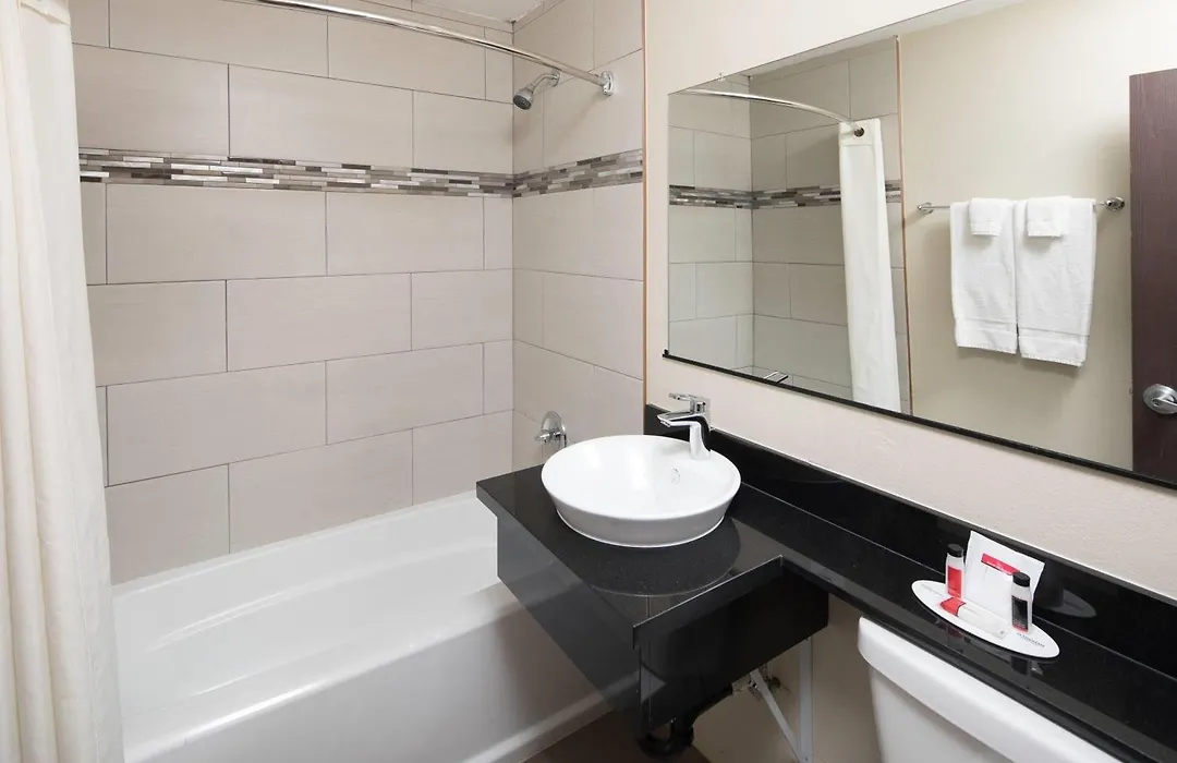Days Inn By Wyndham El Centro-1